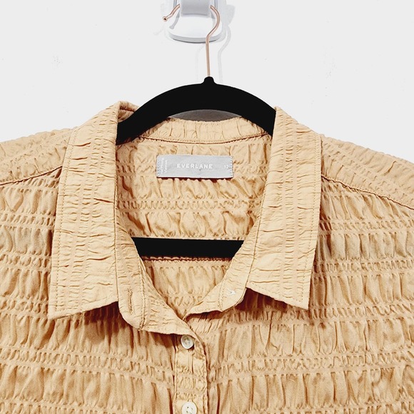 Everlane The Button Smock Top in Neutral Tan Button Front Stretch Womens Size 12 - Picture 6 of 15